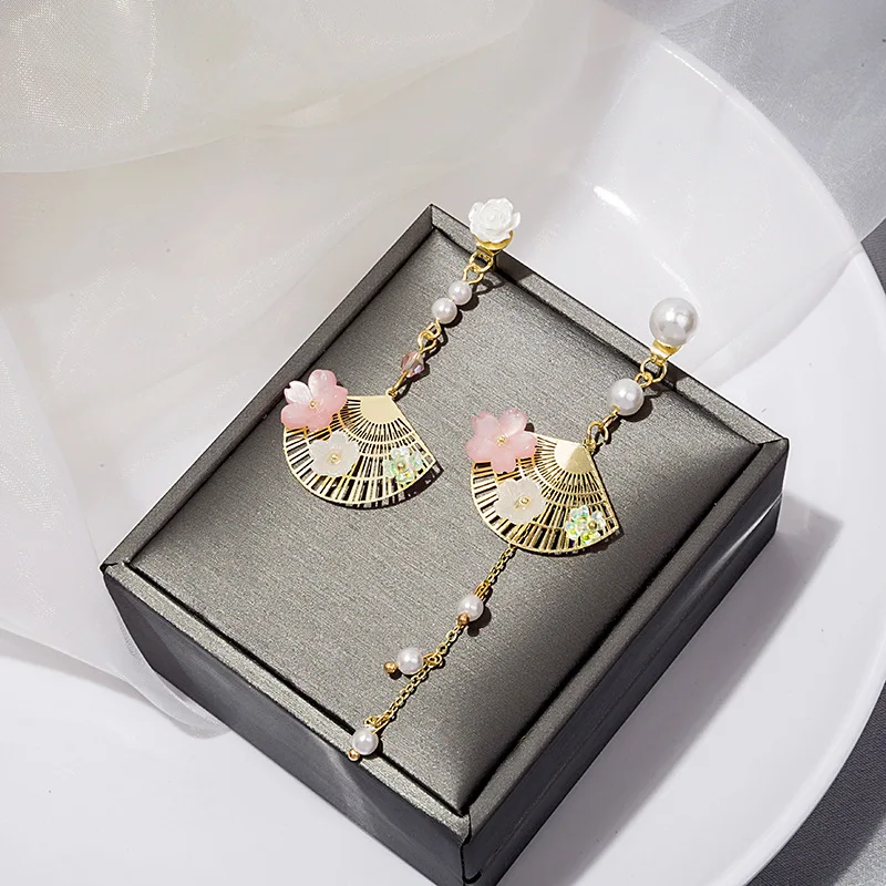 Boucles d'oreilles japonaises éventail Fleuri - Image 3