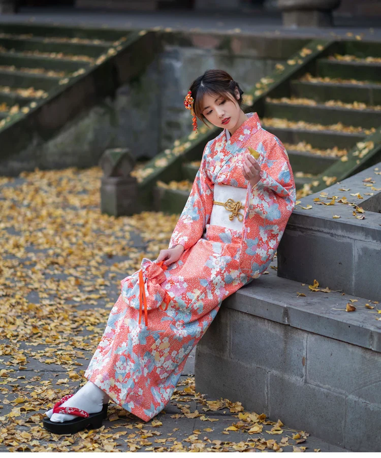 Kimono Japonais Fleuri Femme - Image 5